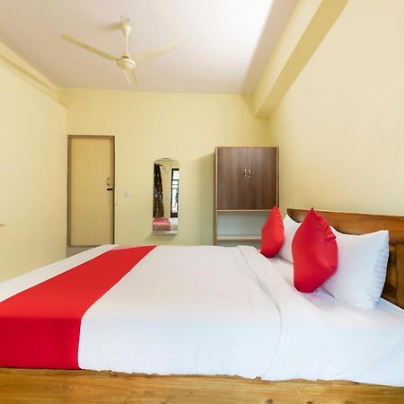 OYO 67991 Kalpataru Lodge Hunsur Bagian luar foto