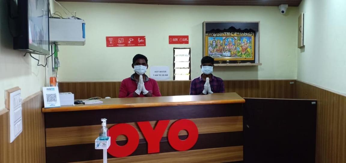 OYO 67991 Kalpataru Lodge Hunsur Bagian luar foto